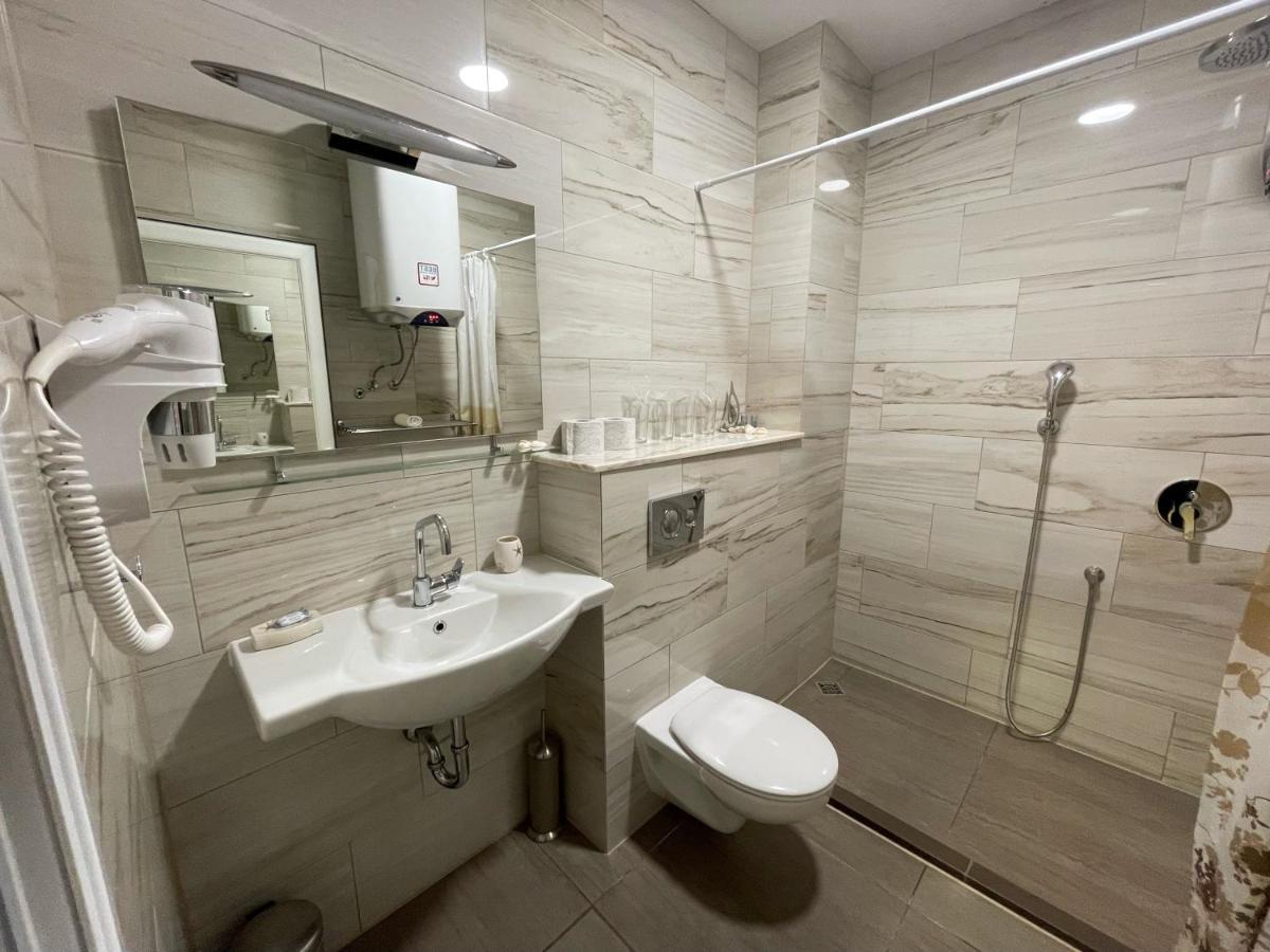 De Luxe Studio Burgas, City Center エクステリア 写真